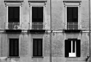 Nome File=Immagine_026_b_n_murales.jpg
Dimensione File=335KB
Dimensioni=900x615
Data aggiunta=Nov 03, 2010 Immagine_026_b_n_murales.jpg
