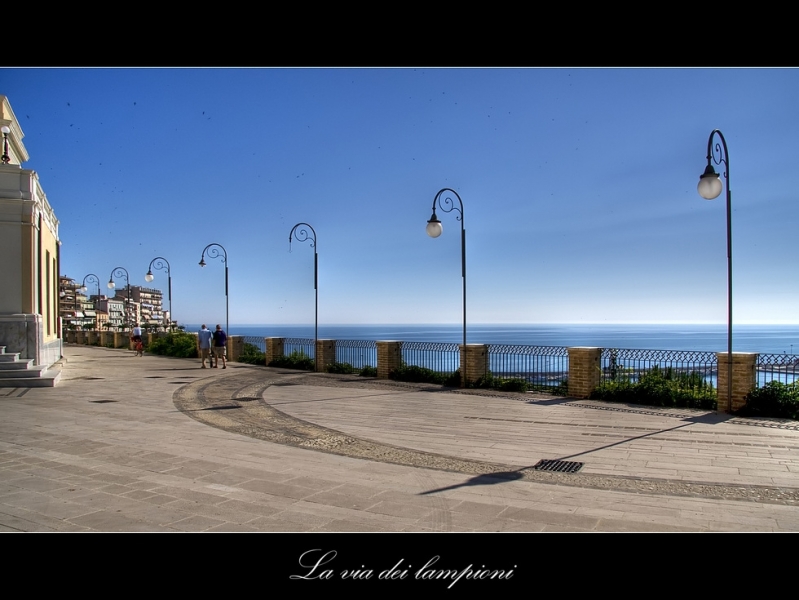 Clicca per l'immagine full size