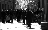 Nome File=solo_per_le_vie,_sullo_schermo_la_vestizione.jpg
Dimensione File=231KB
Dimensioni=800x510
Data aggiunta=Mag 01, 2010 solo_per_le_vie,_sullo_schermo_la_vestizione.jpg