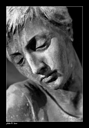 statue_human.jpg statue_human.jpg