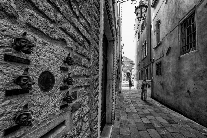 Clicca per l'immagine full size