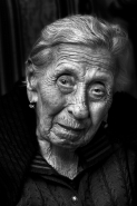 99-anni-Nonna-Vittoria2012_3-copy-.jpg