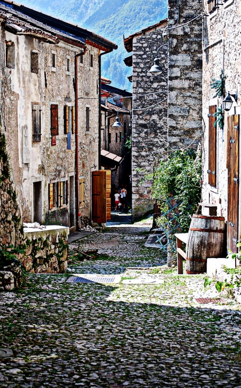 Clicca per l'immagine full size