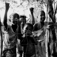 Nome File=Figli_d_Africa_-_Curiosi_di_noi.jpg
Dimensione File=382KB
Dimensioni=676x680
Data aggiunta=Dic 19, 2010 Figli_d_Africa_-_Curiosi_di_noi.jpg