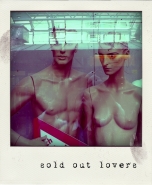 Nome File=soldoutlovers.jpg
Dimensione File=146KB
Dimensioni=600x729
Data aggiunta=Lug 04, 2010 soldoutlovers.jpg
