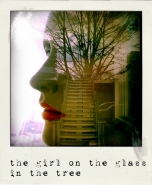 Nome File=thegirlontheglassinthetree.jpg
Dimensione File=172KB
Dimensioni=600x729
Data aggiunta=Apr 18, 2010 thegirlontheglassinthetree.jpg