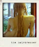 Nome File=thehairdresser.jpg
Dimensione File=153KB
Dimensioni=600x729
Data aggiunta=Mag 26, 2010 thehairdresser.jpg