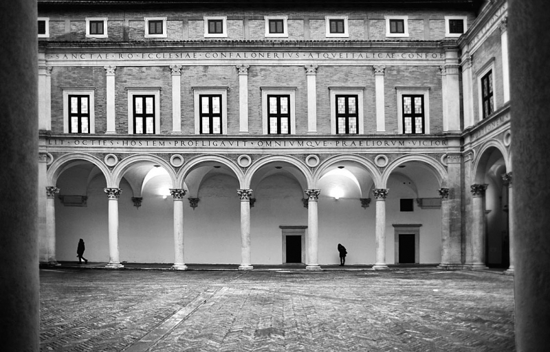 Clicca per l'immagine full size