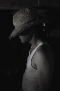 Nome File=hat_and_singlet.jpg
Dimensione File=126KB
Dimensioni=533x800
Data aggiunta=Giu 04, 2015 hat_and_singlet.jpg