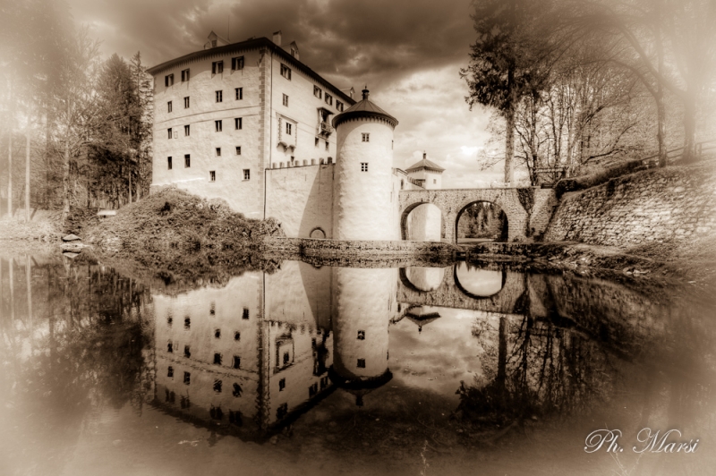 Clicca per l'immagine full size