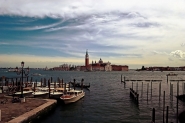 Nome File=Venezia_DSC_1626_RT_EQL_1200x800_filtered.jpg
Dimensione File=211KB
Dimensioni=1200x800
Data aggiunta=Mag 01, 2016 Venezia_DSC_1626_RT_EQL_1200x800_filtered.jpg